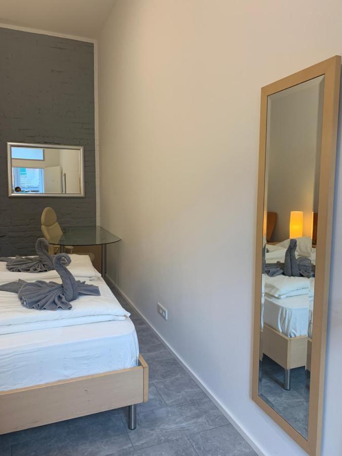 Duesseldorf 5 Min To Train Station Private Düsseldorf