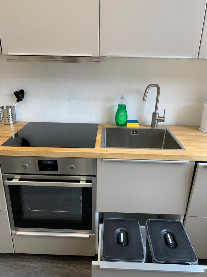 Duesseldorf 5 Min To Train Station Private Gasthof *